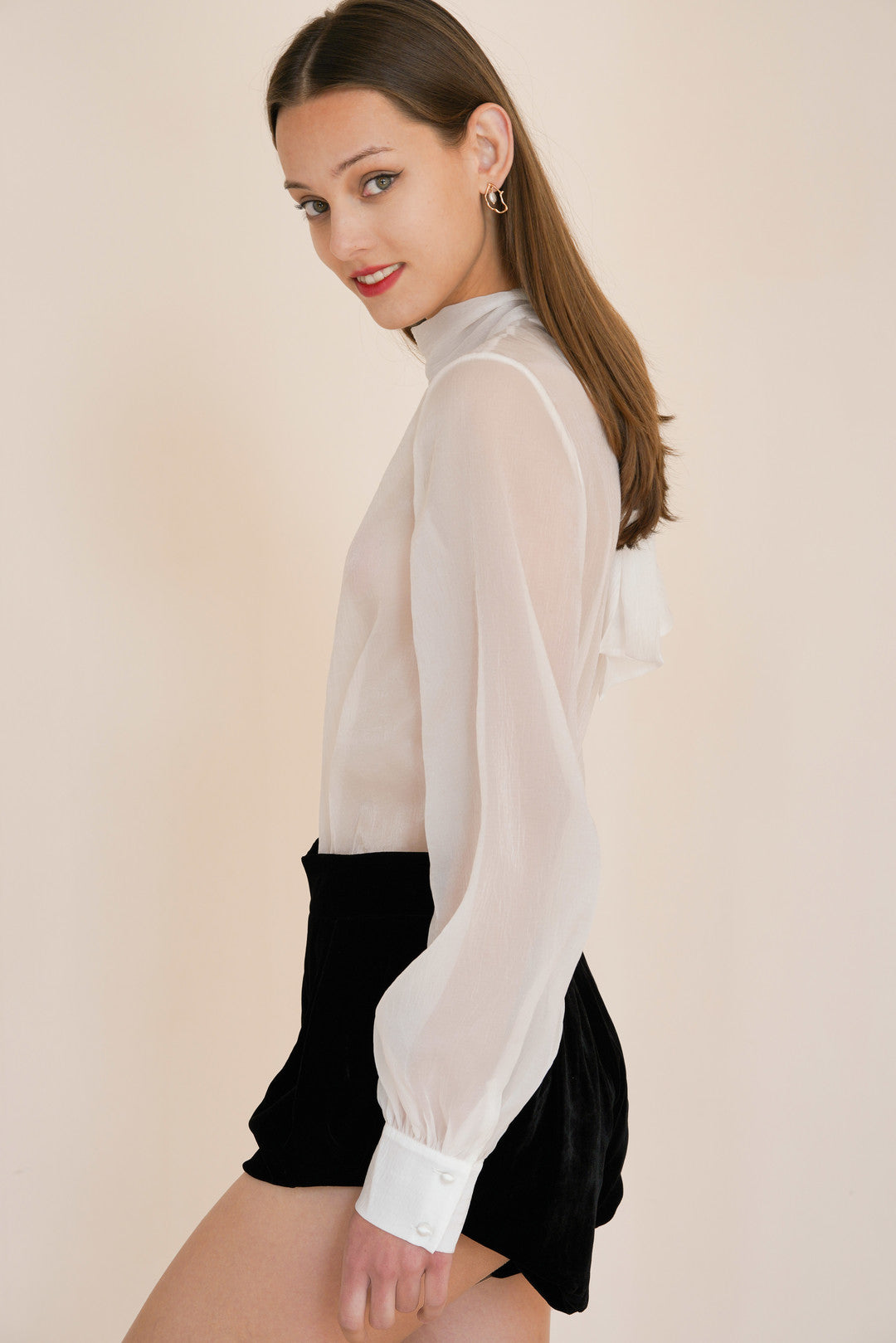 UUNIQ SWAN SONG Tied Bow White Mesh Blouse